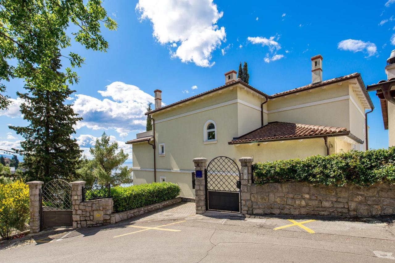 Apartments Villa Nora Rijeka Luaran gambar