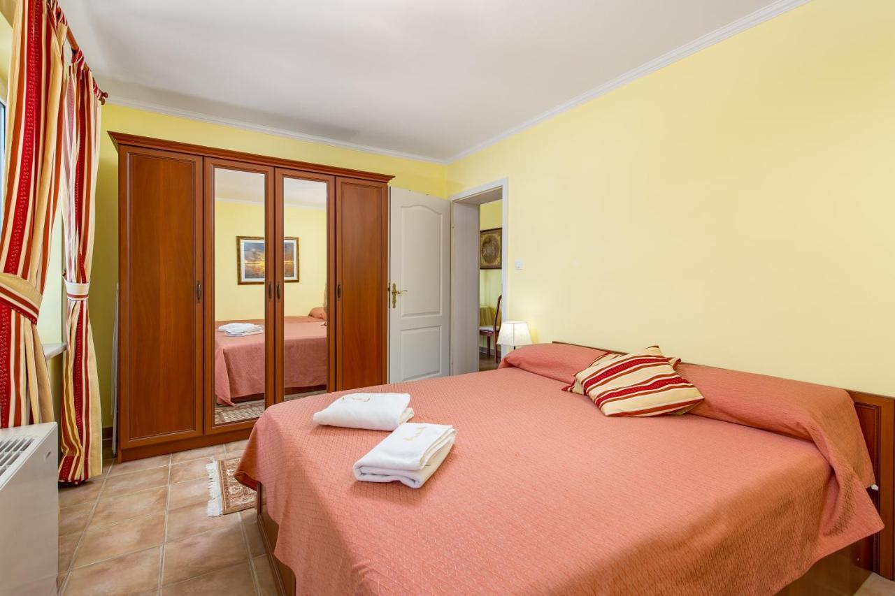 Apartments Villa Nora Rijeka Luaran gambar