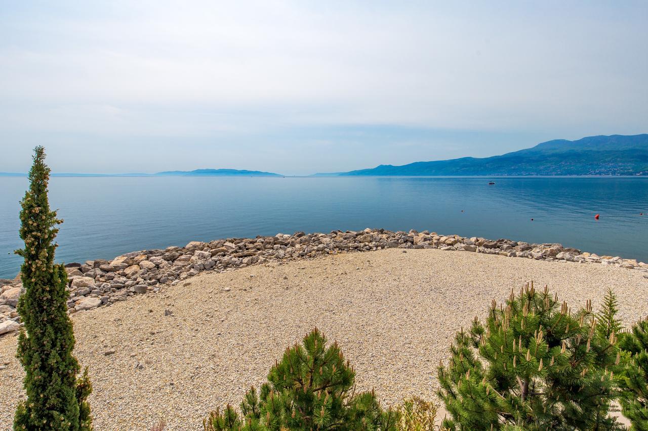 Apartments Villa Nora Rijeka Luaran gambar