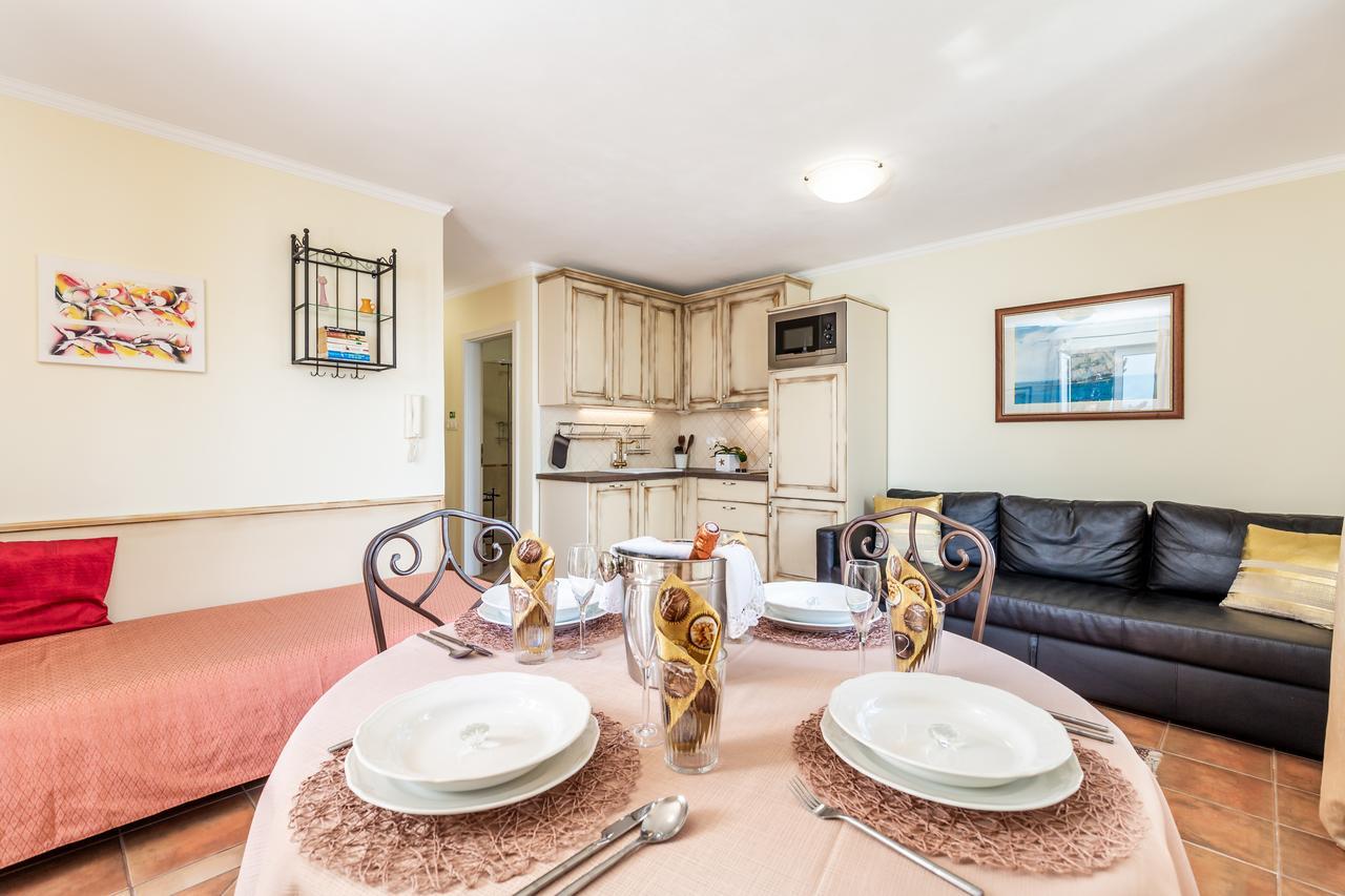 Apartments Villa Nora Rijeka Luaran gambar